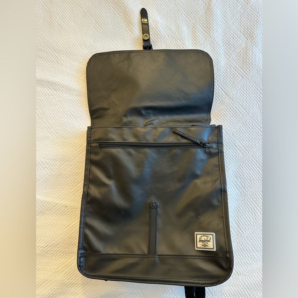 Herschel Supply Company black Backpack - Picture 3 of 4